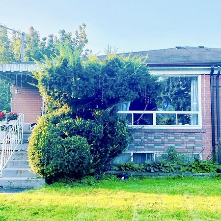 Toronto Bed & Breakfast - Free Parking Экстерьер фото