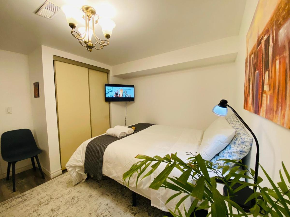Toronto Bed & Breakfast - Free Parking Экстерьер фото
