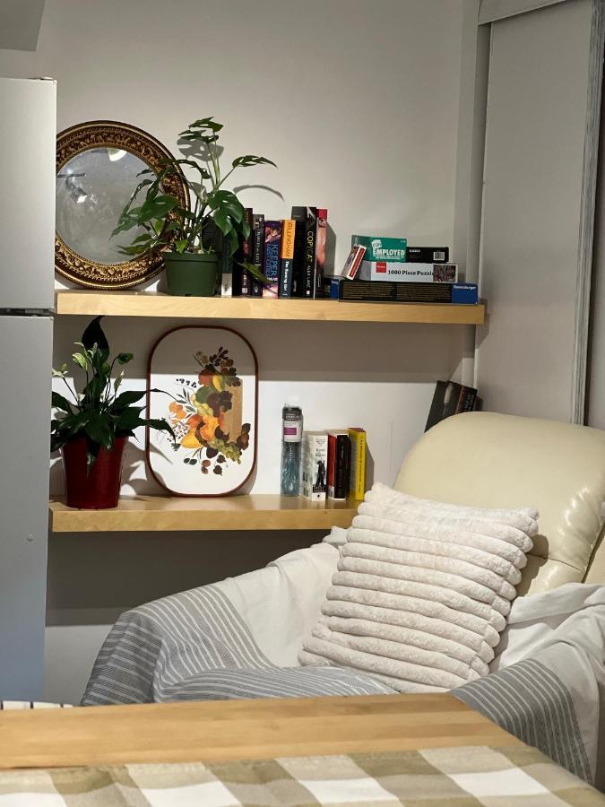Toronto Bed & Breakfast - Free Parking Экстерьер фото