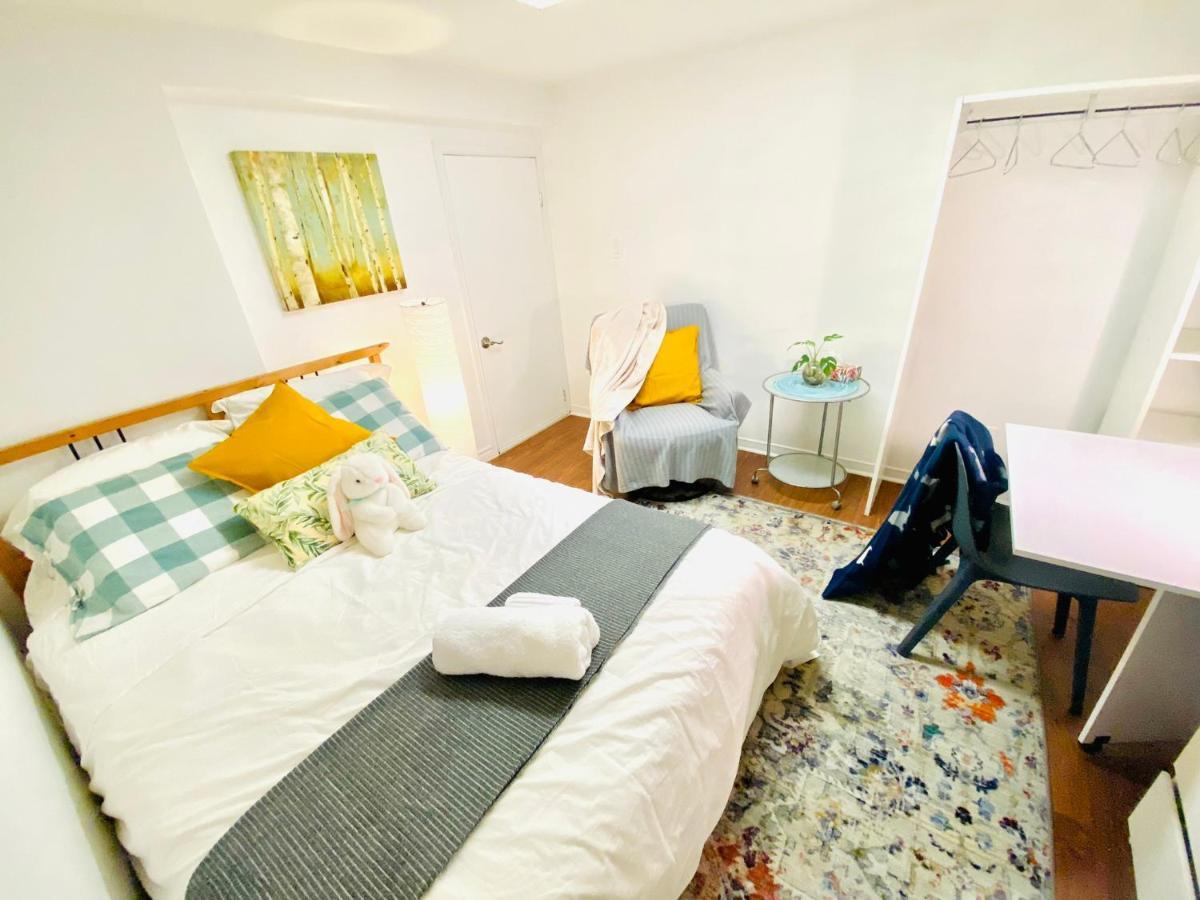 Toronto Bed & Breakfast - Free Parking Экстерьер фото