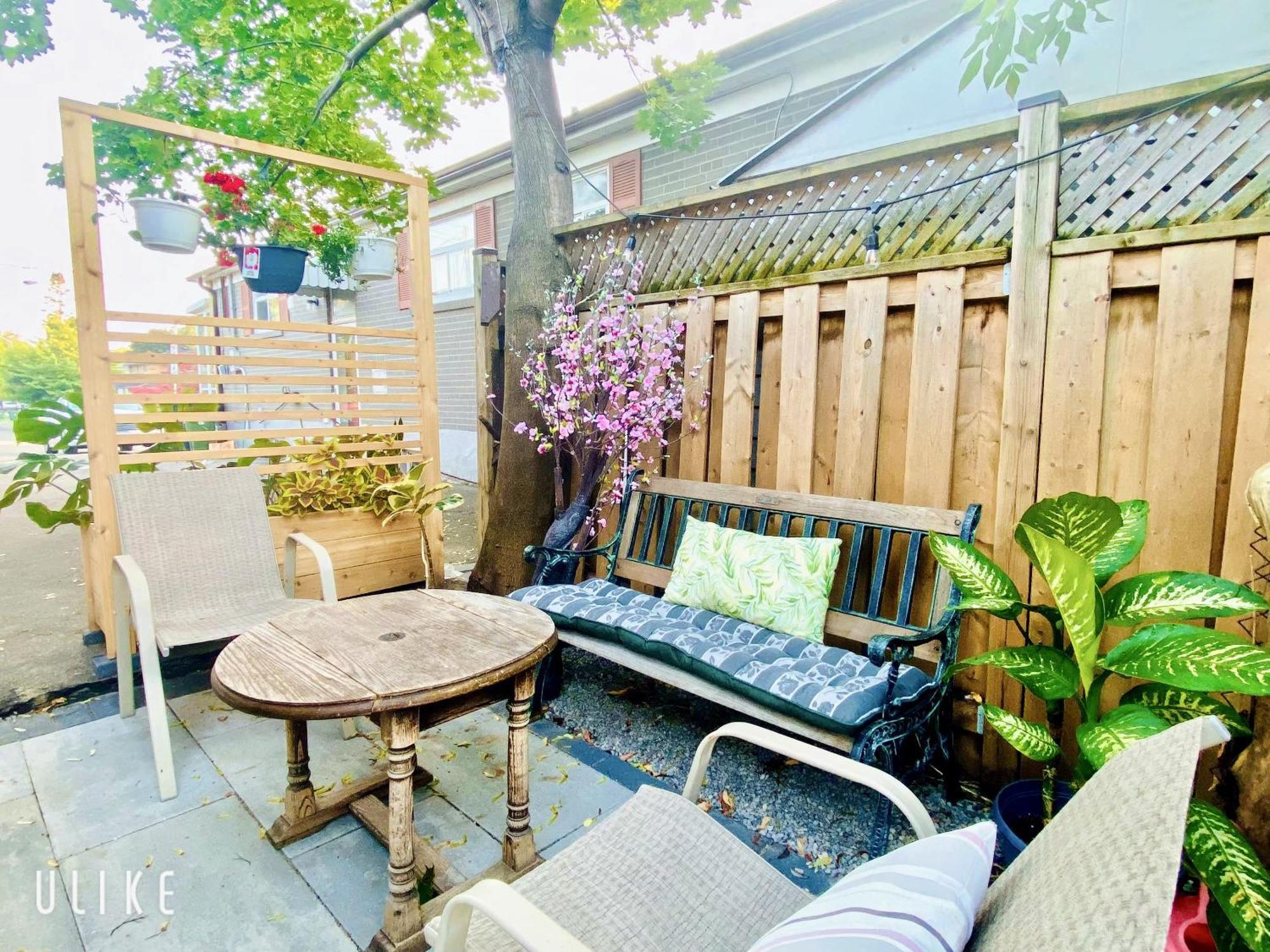Toronto Bed & Breakfast - Free Parking Экстерьер фото